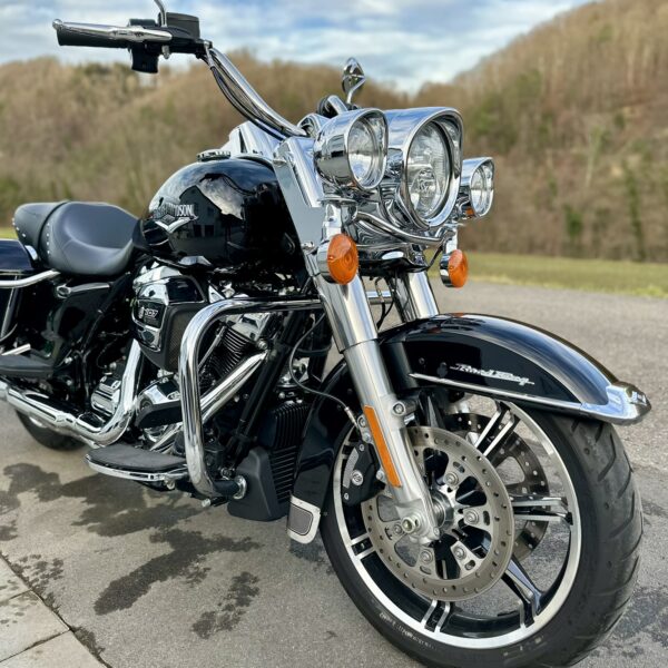 Harley Davidson FLHR Road King 107